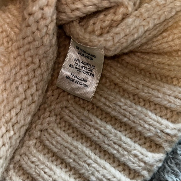 Skies Are Blue Cream Knit Turtleneck Sweater - Picture 2 of 5